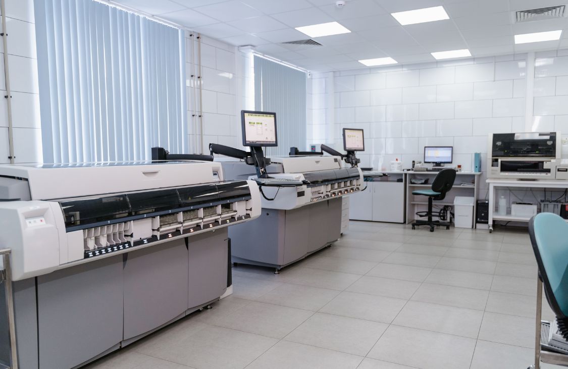 Specialized Laboratory and Medical Equipment Movers